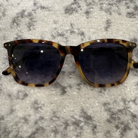 Bottega Veneta Brown Tortoise Sunglasses main image 5